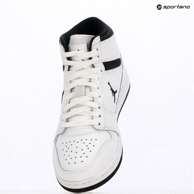 Moteriški batai  Jordan Court Connect Mid white/black 9