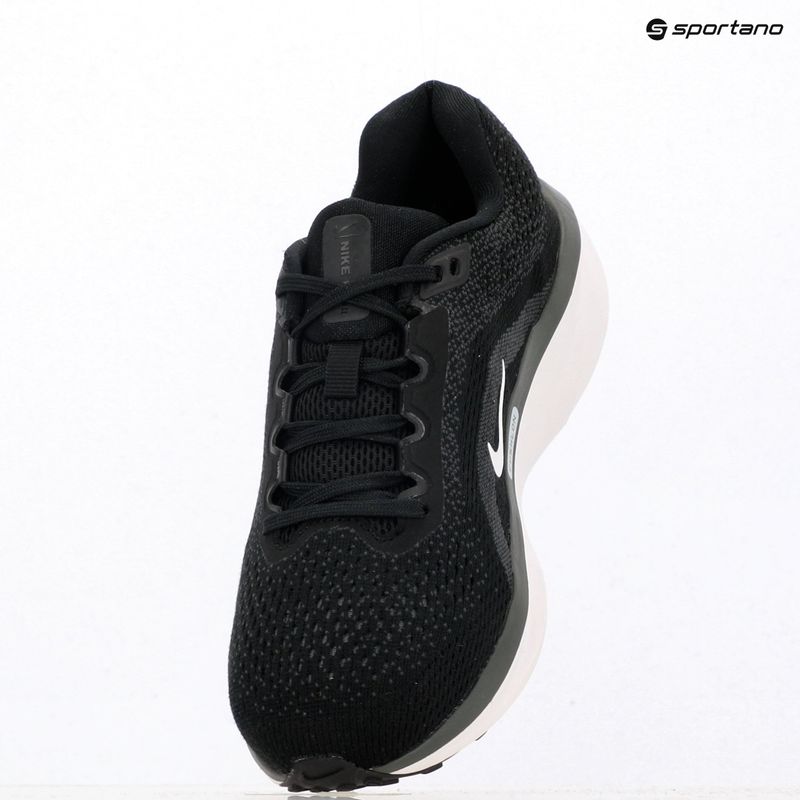Moteriški bėgimo bateliai Nike Winflo 11 black/white 12
