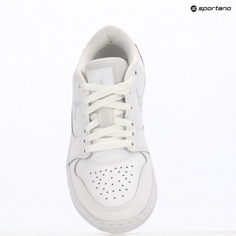 Moteriški batai  Jordan Court Connect Low white/pure platinum 11