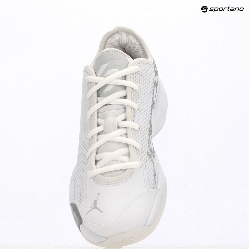 Buty do koszykówki męskie  Nike Jordan Luka 77 white/metallic silver/photon dust 9