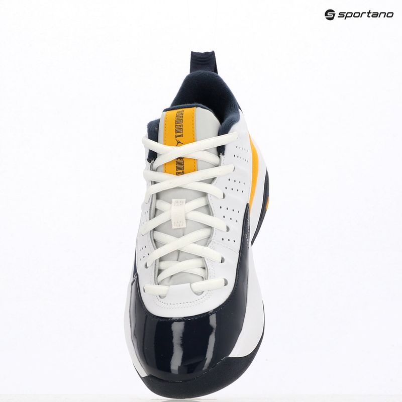 Vyriški batai Jordan Max Aura 7 white/obsidian/university gold 9