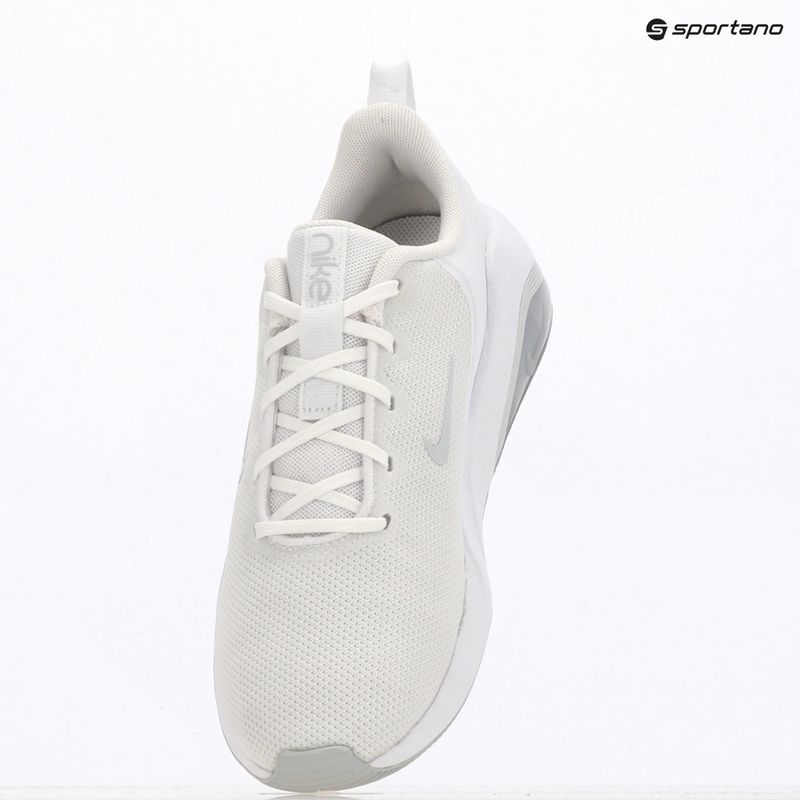 Moteriški treniruočių batai Nike Bella 7 white/white/pure platinum 9