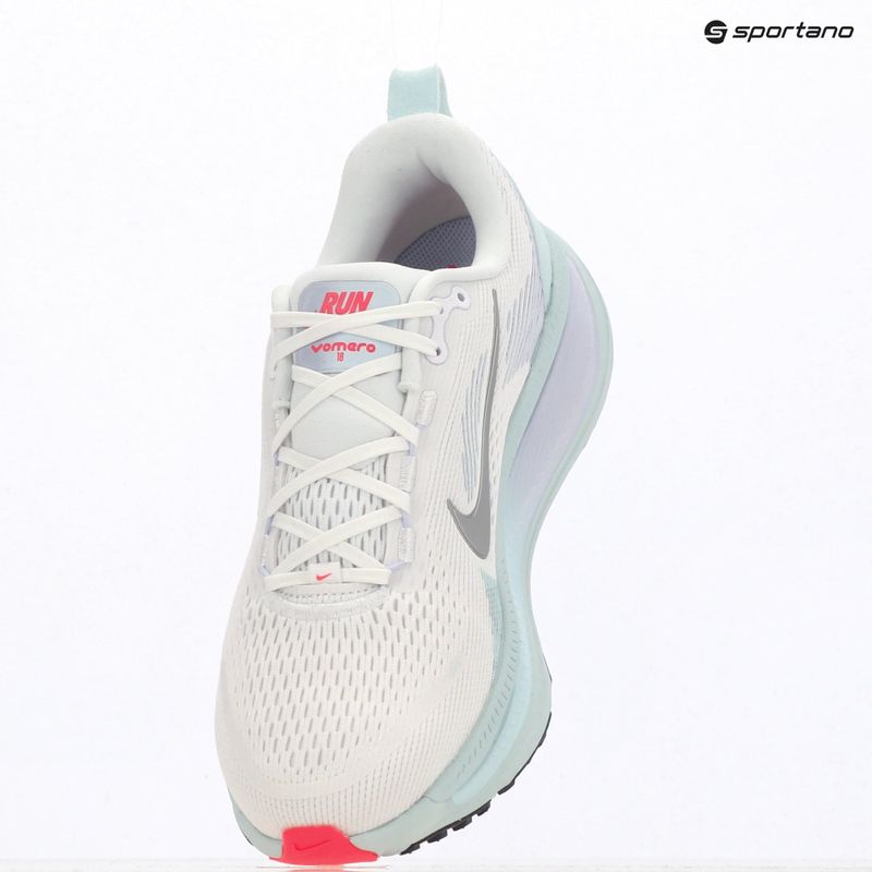 Moteriški bėgimo batai  Nike Vomero 18 white/glacier blue/metallic silver 11