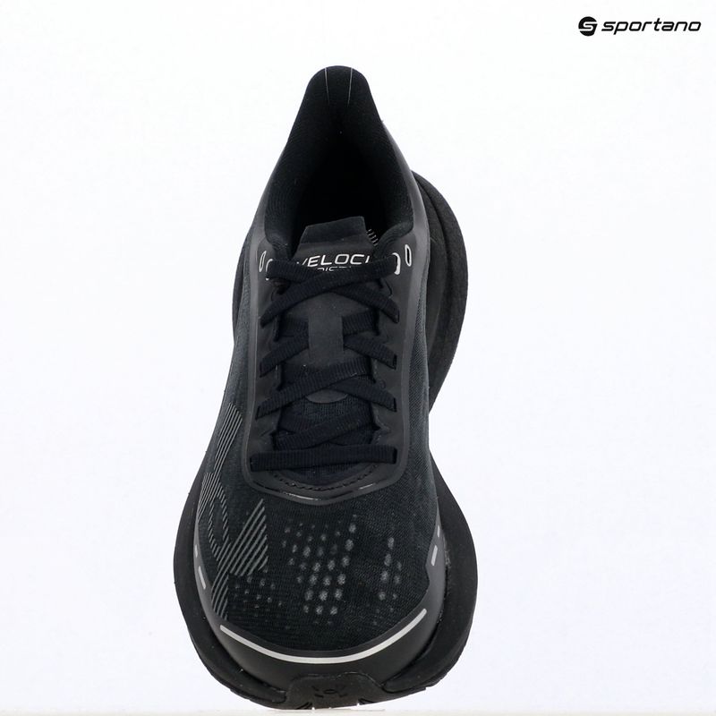 Moteriški bėgimo batai Under Armour Velociti Distance black/black/metallic silver 9