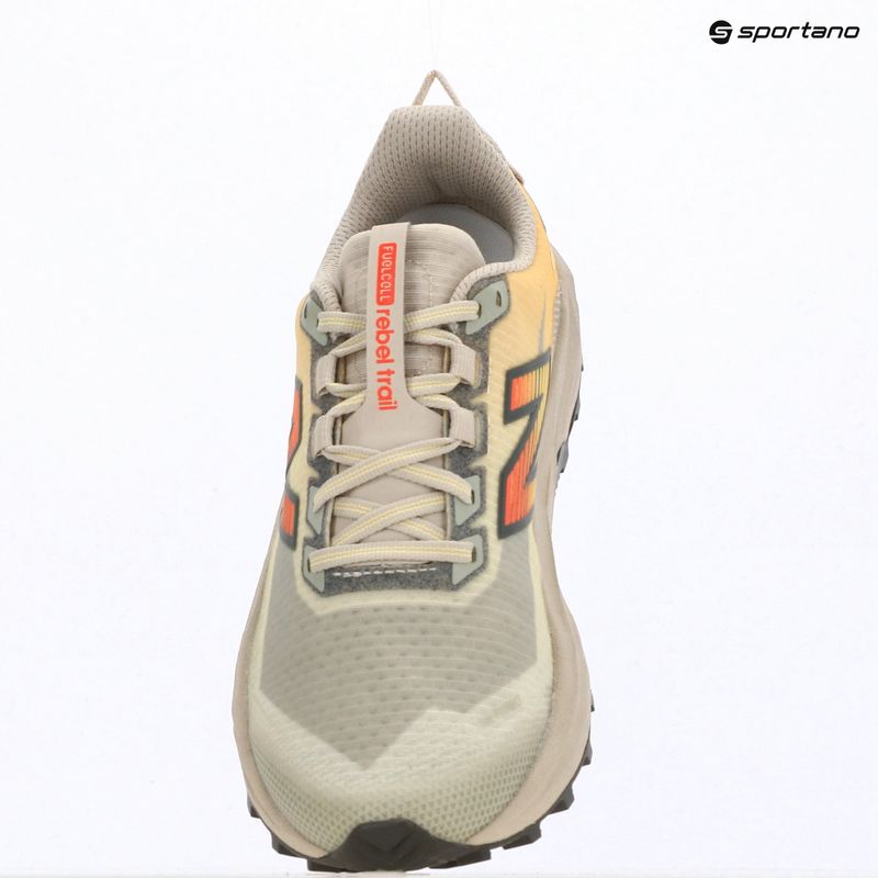 Moteriški bėgimo batai New Balance Rebel V1 white peach/timberwolf 15