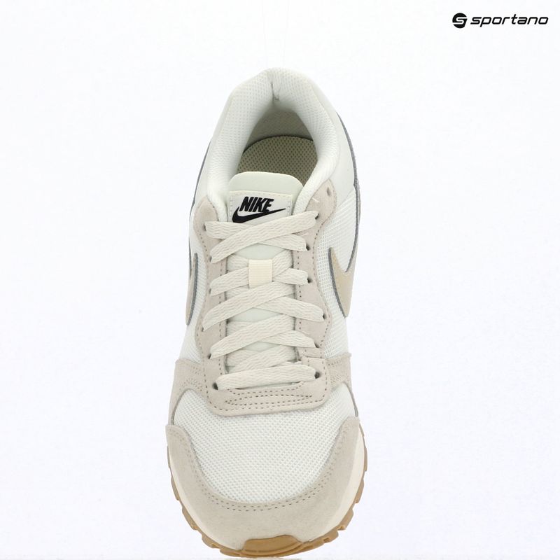 Moteriški batai Nike MD Runner 2 SE coconut milk/black/linen/sail 14