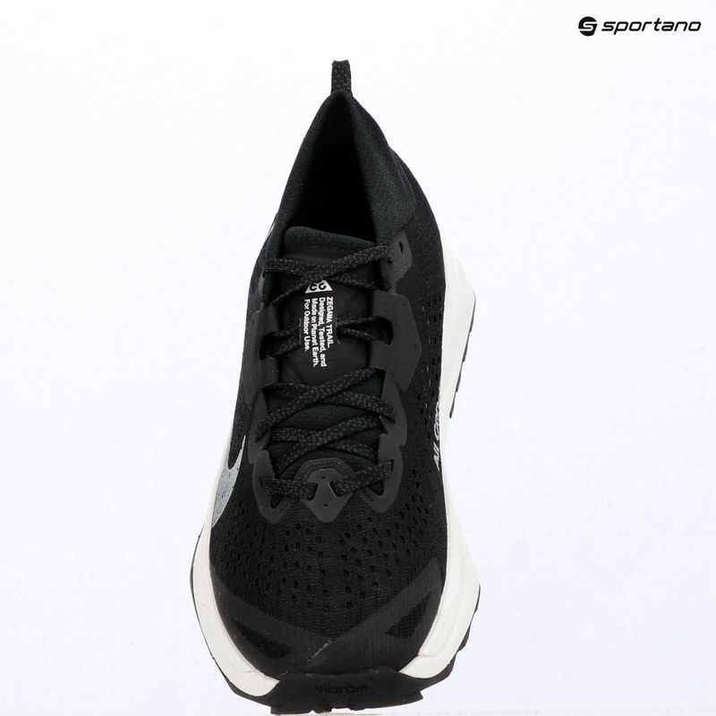 Moteriški bėgimo bateliai Nike ACG Zegama Trail juoda/saugumo oranžinė/viršūnių balta 9