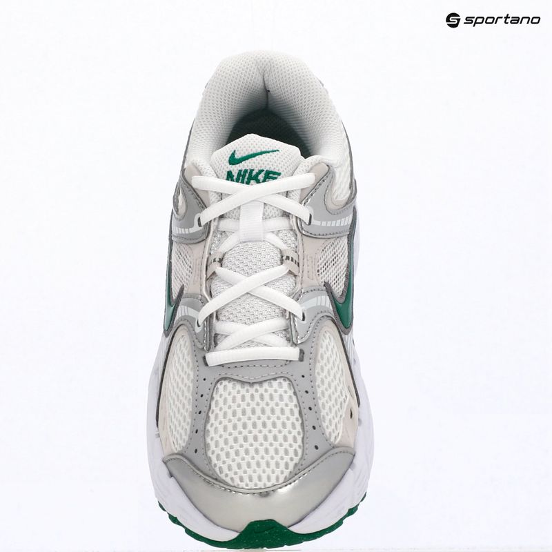 Batai Nike V5 RNR whitevast grey/malachite 14
