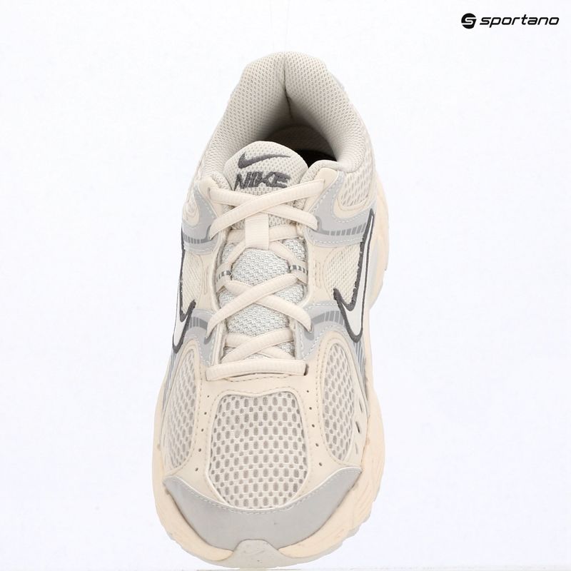 Batai Nike V5 RNR chalk/sail/pencil point/chalk 14