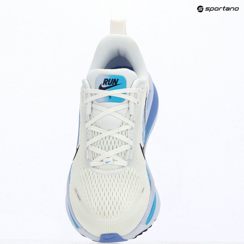 Moteriški bėgimo batai Nike Vomero 18 white/blue fury/midnight navy 9