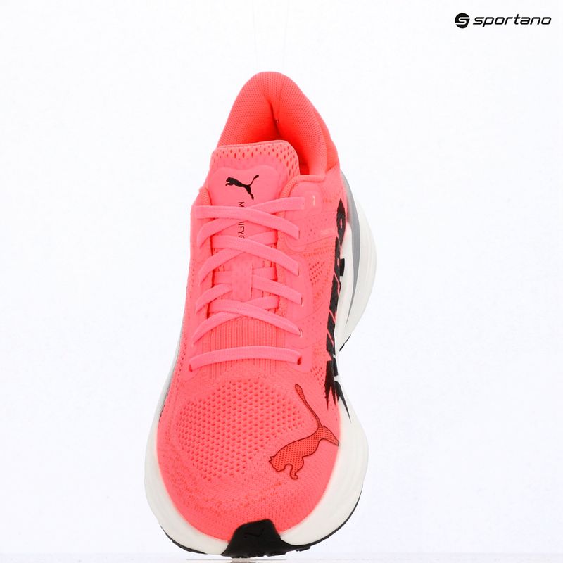 Moteriški bėgimo batai PUMA Magnify Nitro 2 Fade pink/black 9