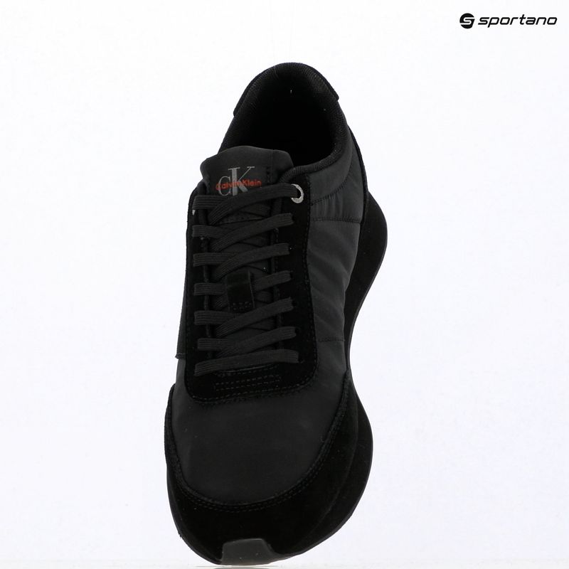 Vyriški batai Calvin Klein HM0HM02212 Retro Runner Bans Leather Suede triple black/adrenaline rush 9