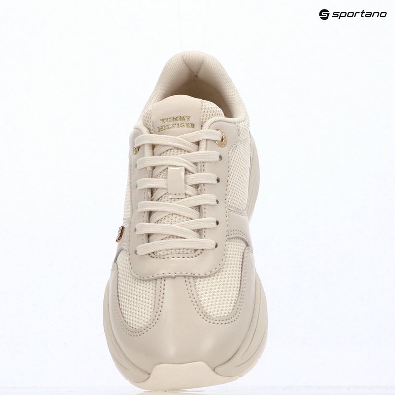 Moteriški batai Tommy Hilfiger ModernRunner Shiny Leather soft cream 9