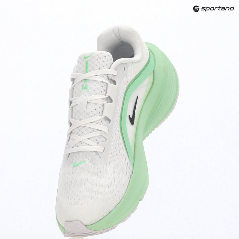Moteriški bėgimo batai Nike Downshifter 14 white/cucumber calm/illusion green/white 10