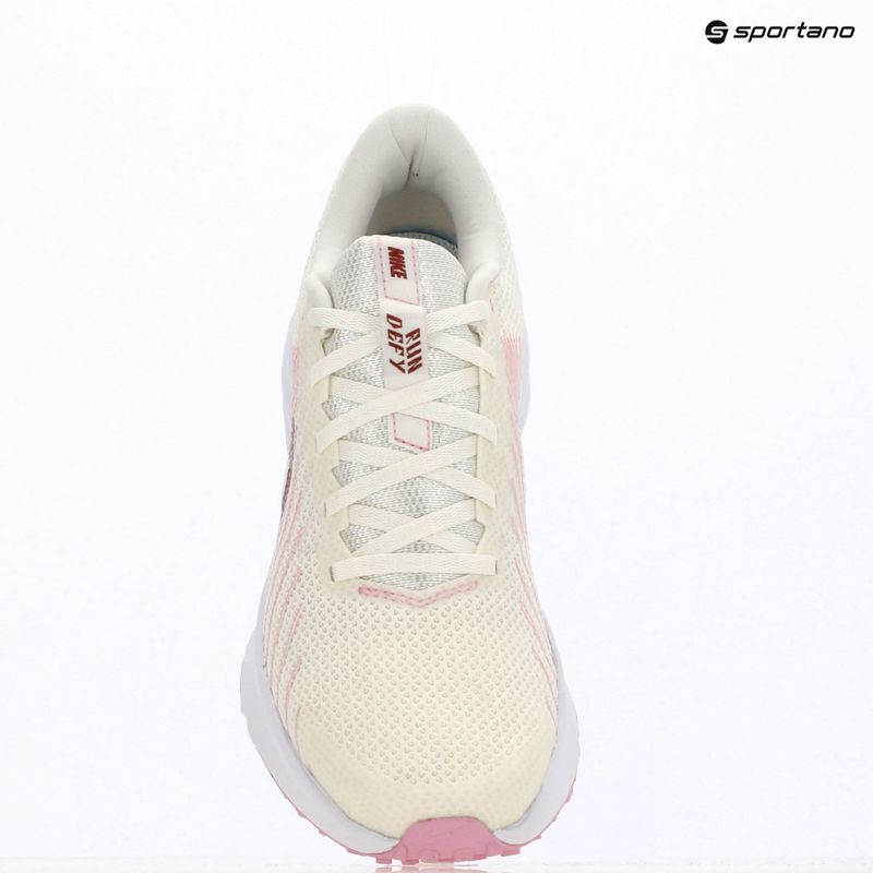 Moteriški bėgimo batai Nike Run Defy sail/white/pink rise/pink smoke 6