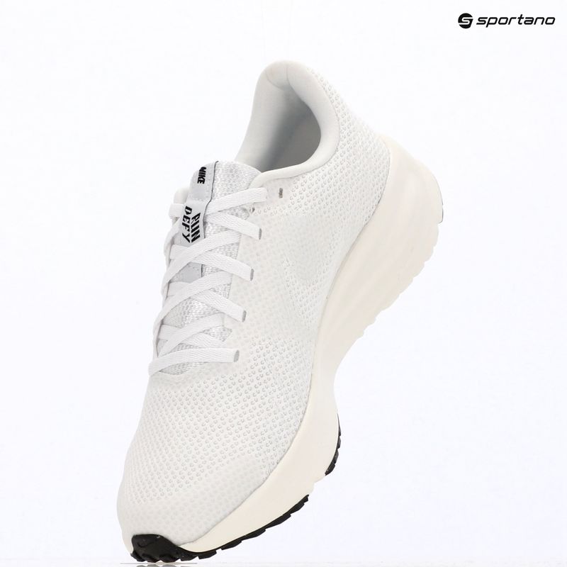 Moteriški bėgimo batai Nike Run Defy white/sail/off white/black 10