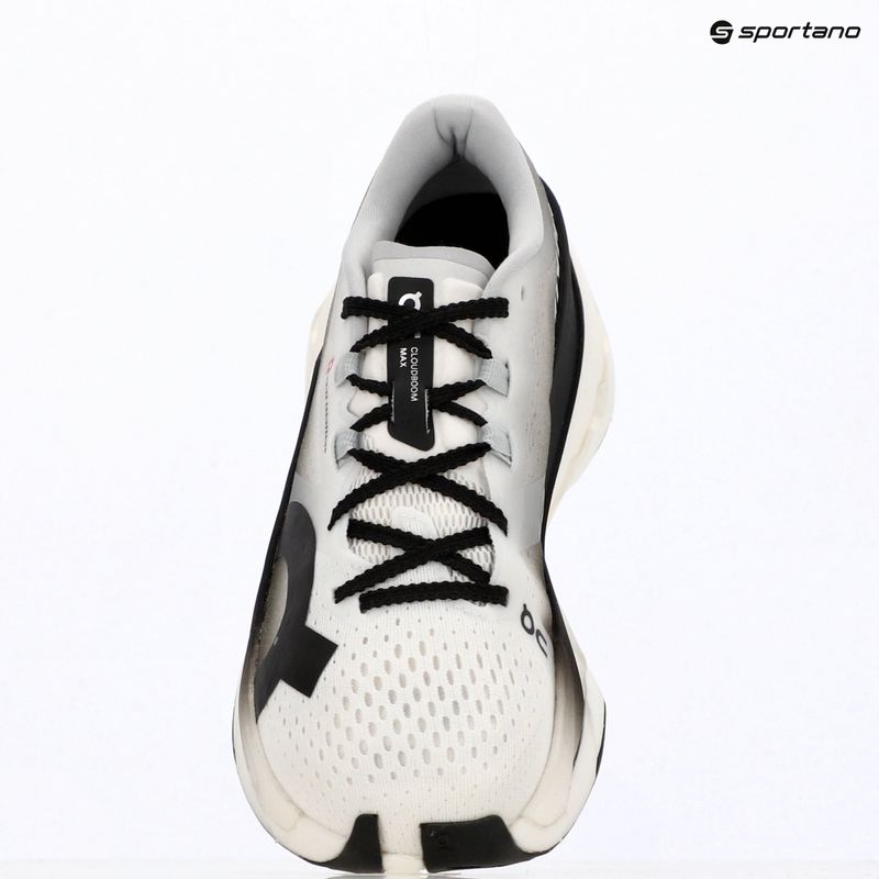 Moteriški bėgimo batai On Cloudboom Max white/black 9