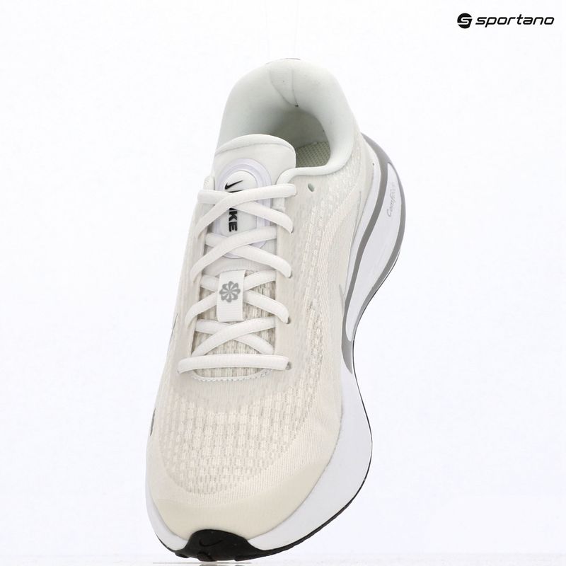 Moteriški bėgimo batai Nike Journey Run white/sail/black/metallic silver 14