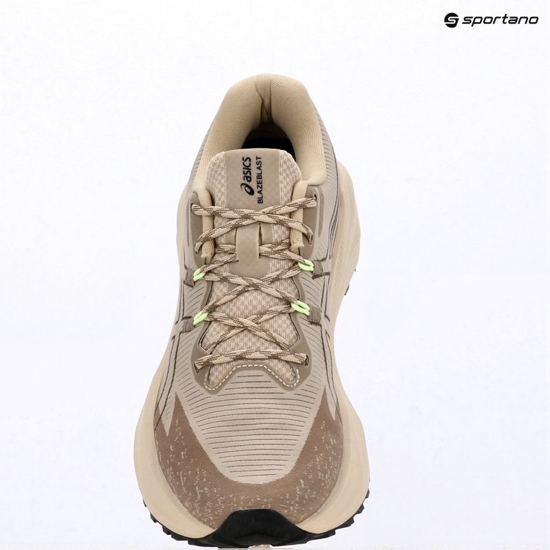Moteriški bėgimo bateliai Asics Blazeblast simply taupe/illuminate yellow 14