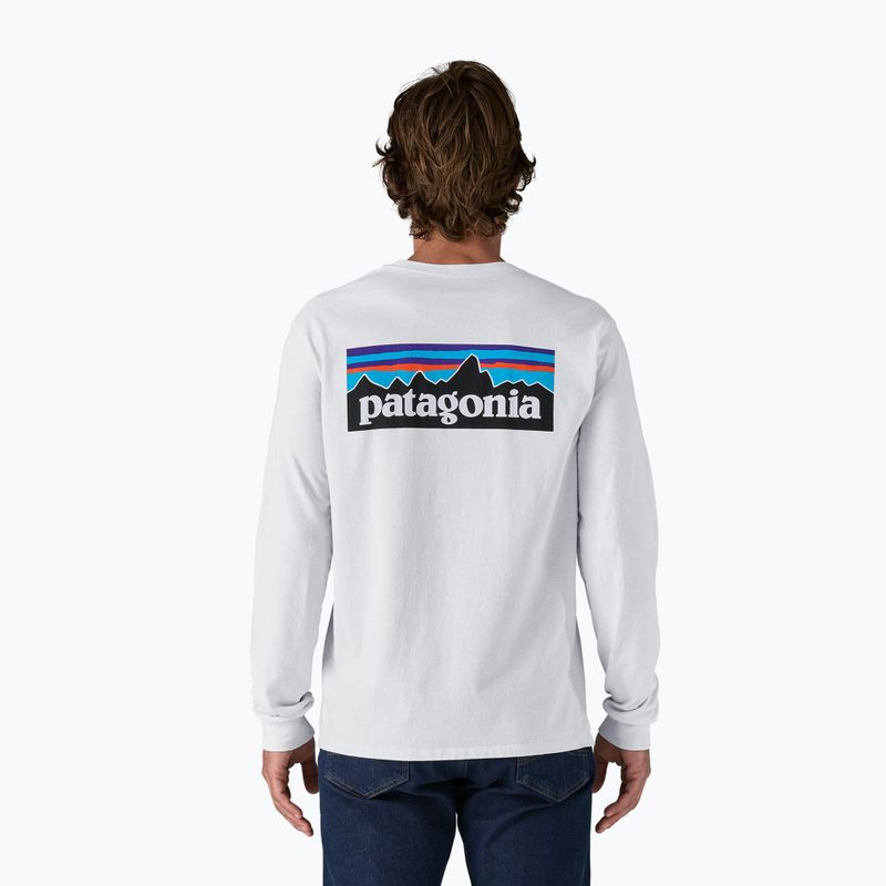Vyriški marškinėliai ilgomis rankovėmis Patagonia P-6 Logo Responsibili white 2