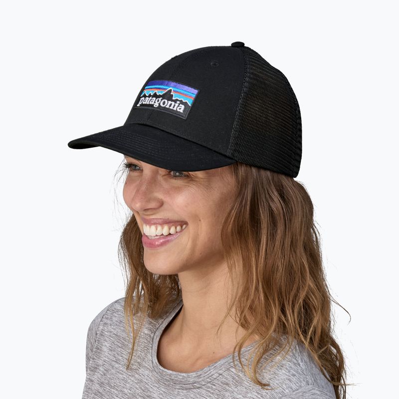 Patagonia P-6 Logo LoPro Trucker kepurė juoda 7