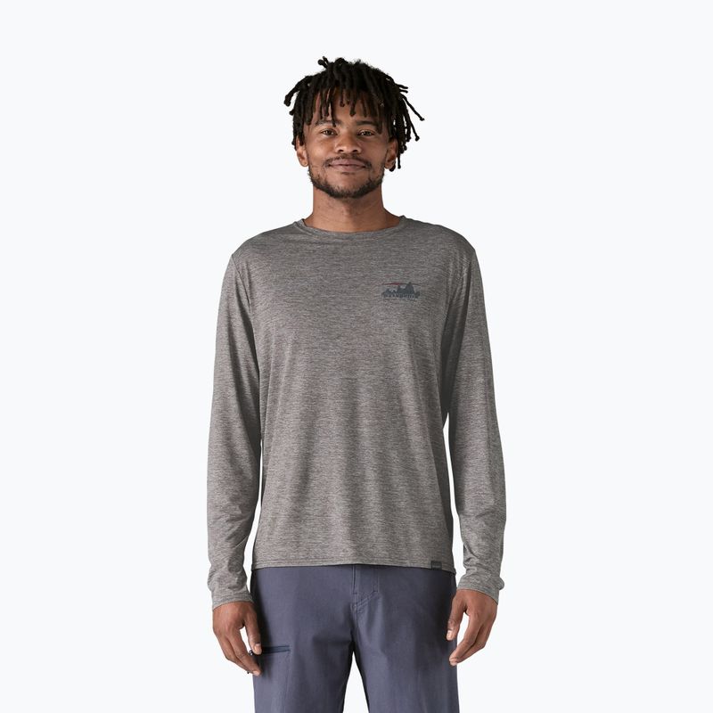 Vyriški marškinėliai ilgomis rankovėmis Patagonia Cap Cool Daily Graphic Shirt 73 skyline/feather grey 2