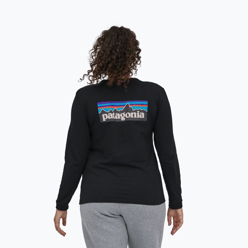 Moteriški marškinėliai ilgomis rankovėmis Patagonia P-6 Logo Responsibili-Tee black 2