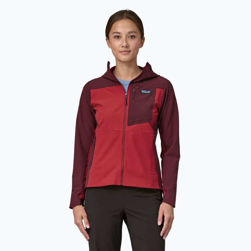 Moteriška softshell striukė Patagonia R1 CrossStrata Hoody touring red