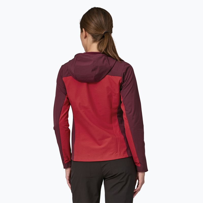 Moteriška softshell striukė Patagonia R1 CrossStrata Hoody touring red 2