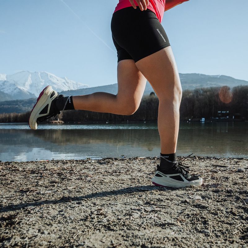 Moteriški bėgimo batai Salomon Ultra Flow black/transparent yellow/rose violet 16