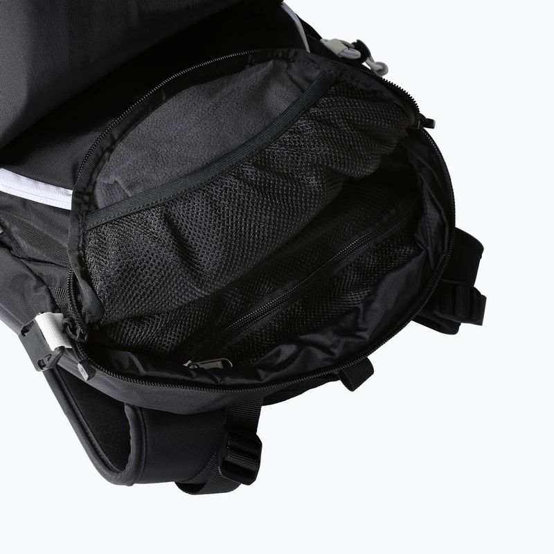 The North Face Snomad 34 l juoda/balta snieglenčių kuprinė 5