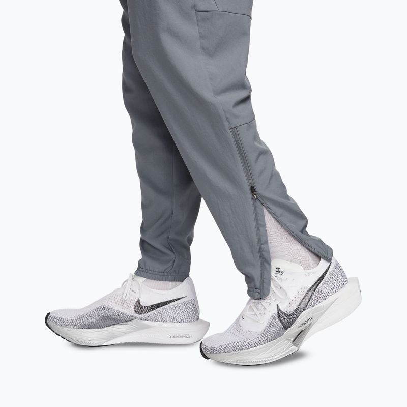 Vyriškos kelnės Nike Dri-Fit Challenger Woven smoke grey/black 7