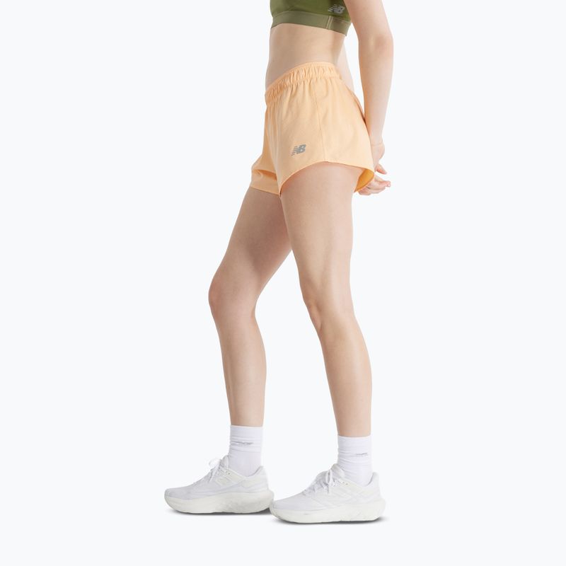 Moteriški šortai New Balance RC Seamless 3" peach blossom 4