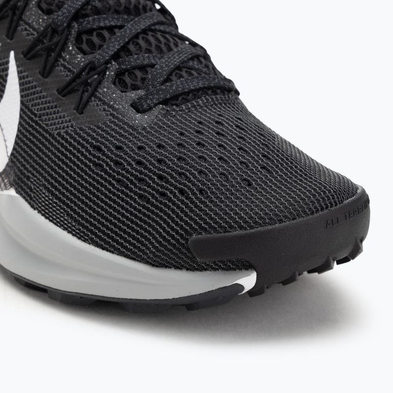 Moteriški bėgimo batai Nike Pegasus Trail 5 black / white / anthracite / wolf grey 7