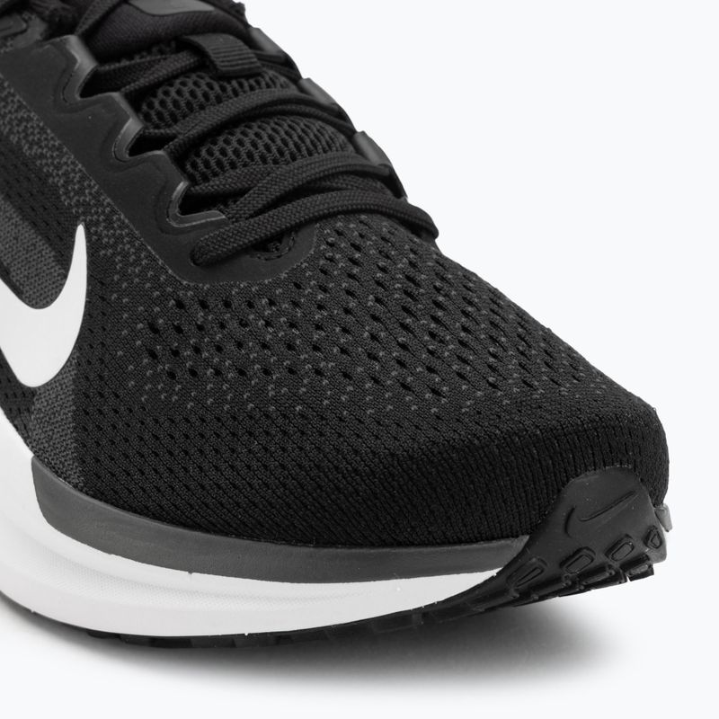 Vyriški bėgimo bateliai Nike Winflo 11 black / white / anthracite / cool grey 7