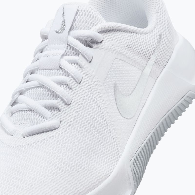 Moteriški treniruočių batai Nike MC Trainer 3 white/photon dust/metallic platinum 7