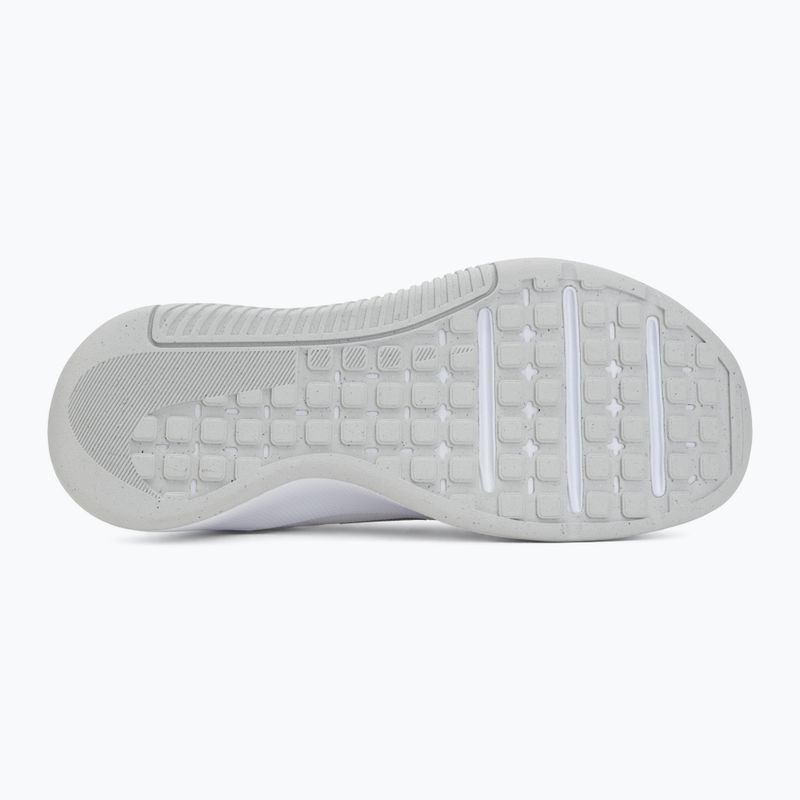 Moteriški treniruočių batai Nike MC Trainer 3 white/photon dust/metallic platinum 4