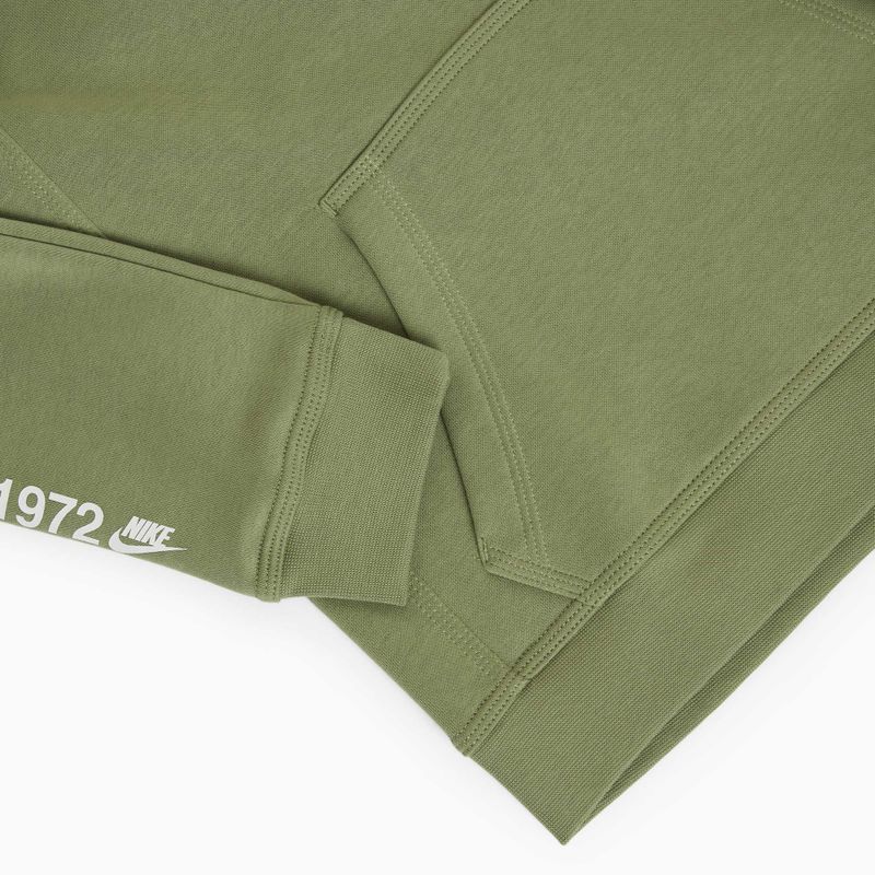 "Nike Sportswear Standard Issue" alyvos spalvos žalias vaikiškas džemperis 3