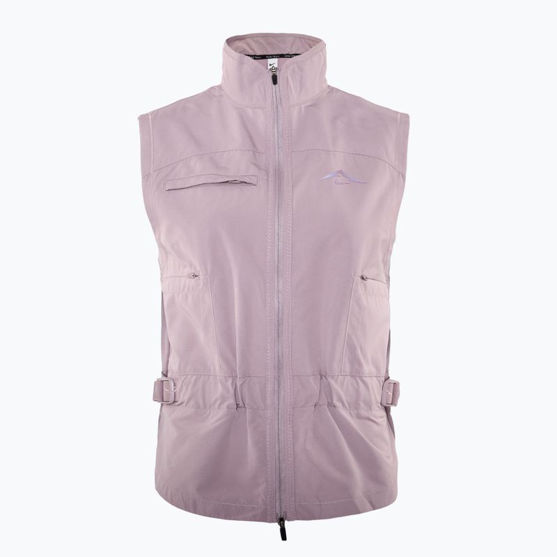 Moteriška bėgimo liemenė Nike Trail Repel light violet ore/red sepia