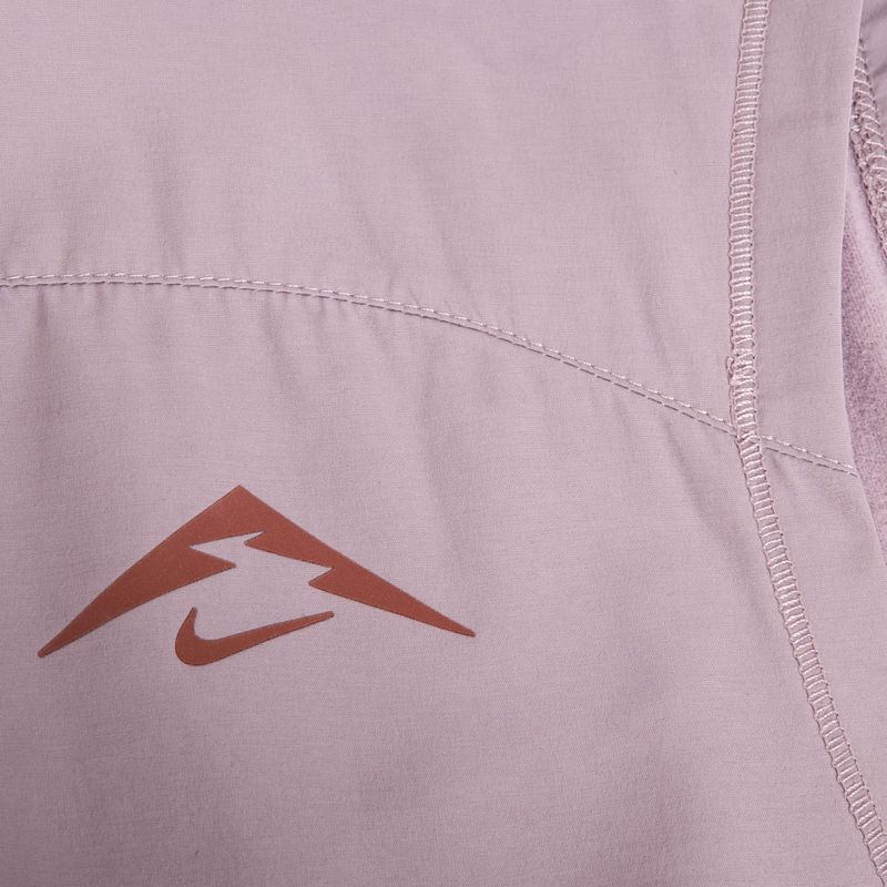 Moteriška bėgimo liemenė Nike Trail Repel light violet ore/red sepia 3