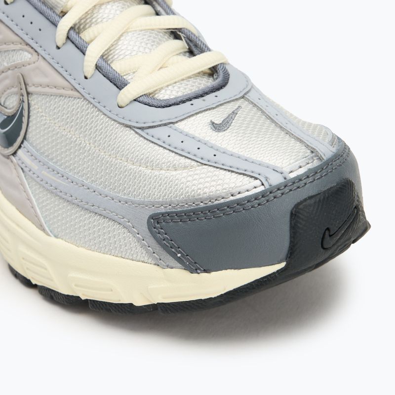 Vyriški bėgimo batai Nike Initiator light bone/coconut milk/ metallic silver/smoke grey 7