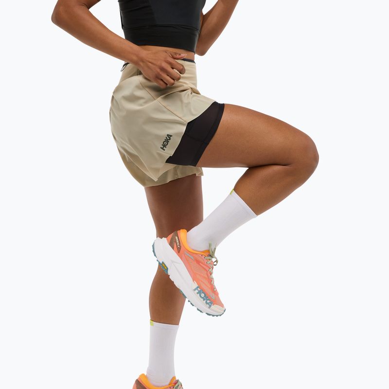 Moteriški bėgimo šortai HOKA Skyglide oatmeal 4