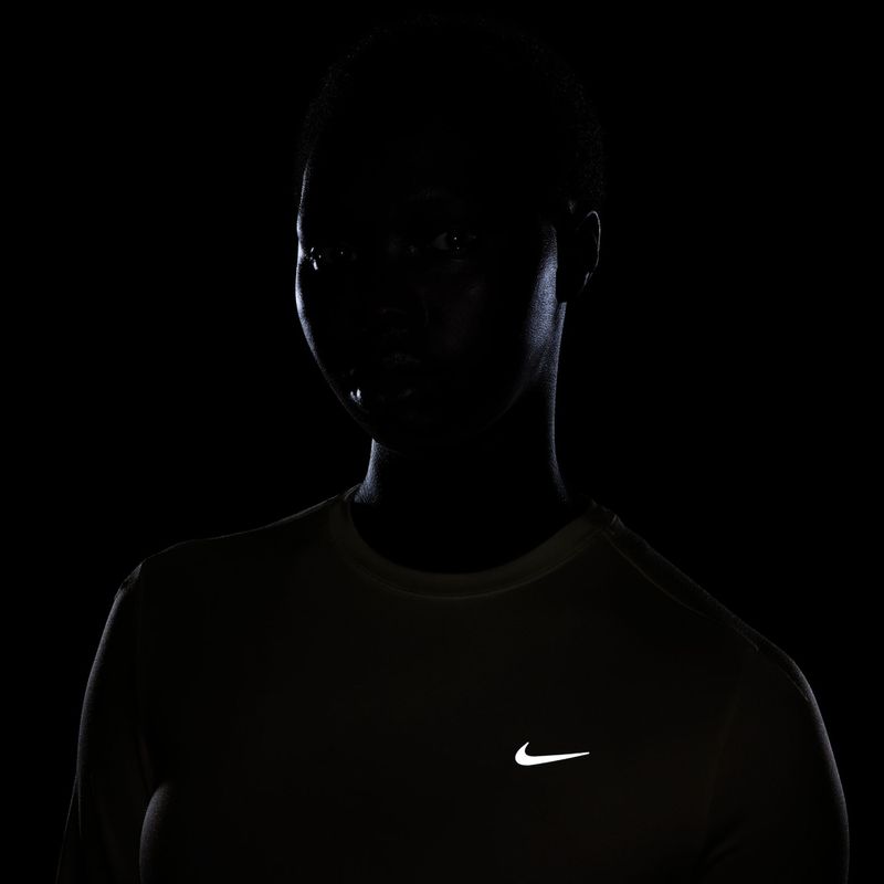 Moteriški bėgimo marškinėliai su ilgomis rankovėmis  Nike Swift Dri-FIT UV sail 7