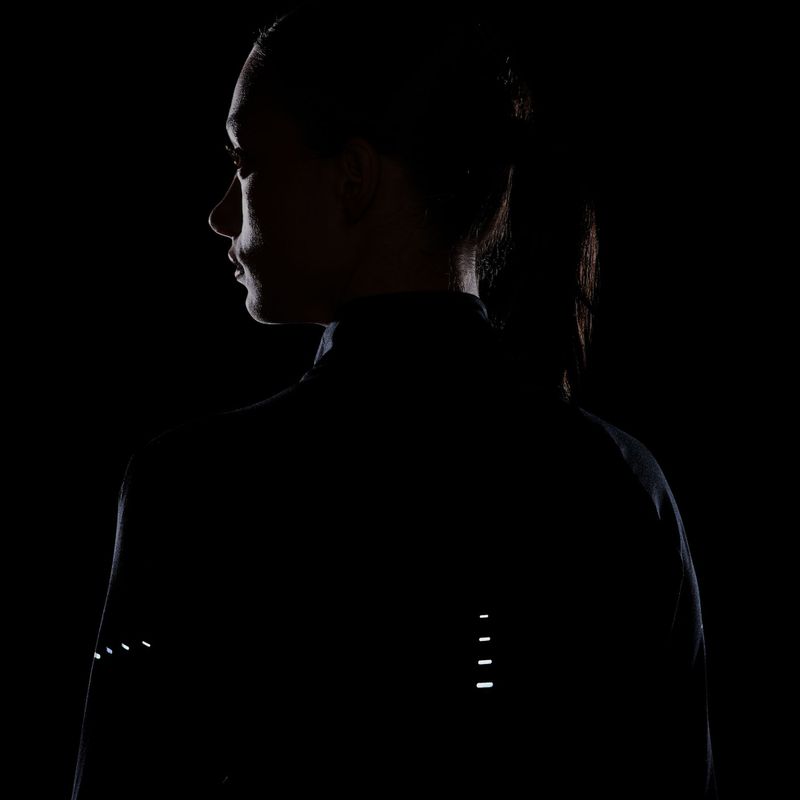 Moteriškas bėgimo džemperis Nike Swift Dri-FIT UV 1/4-Zip black 8