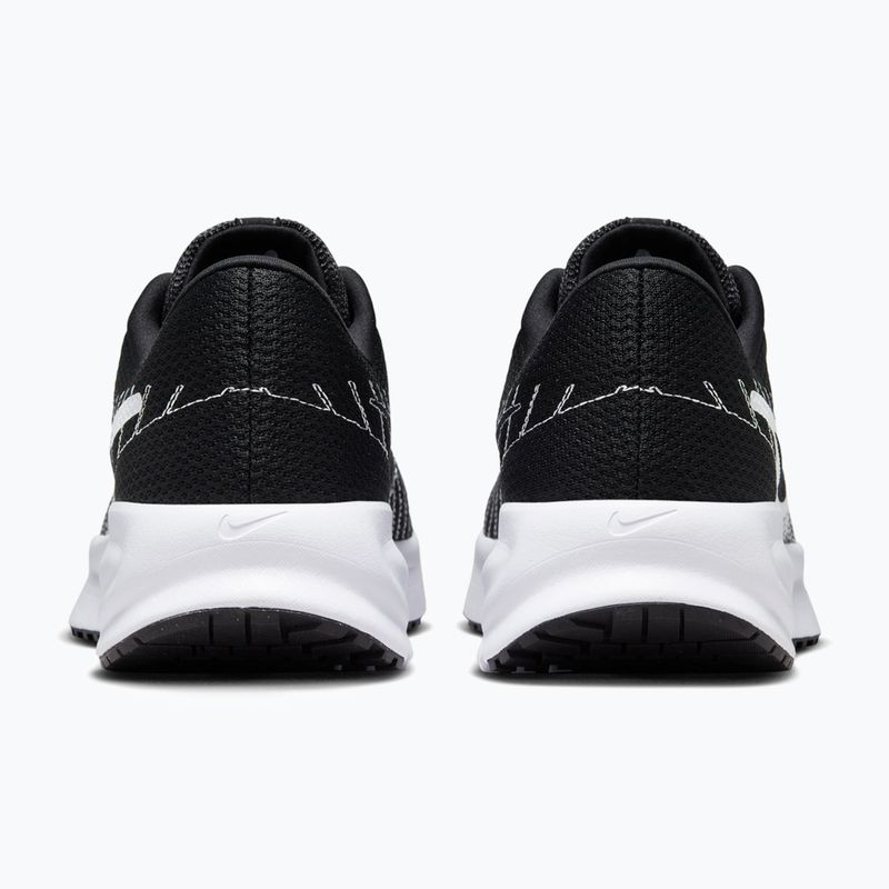 Vyriški bėgimo batai Nike Run Defy black/white 4