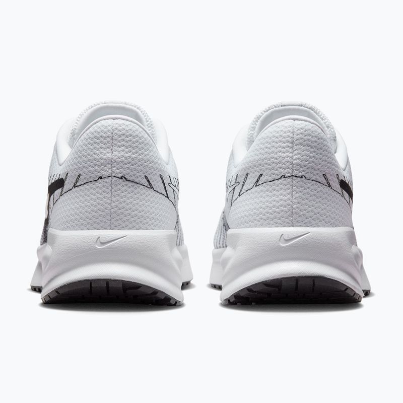 Vyriški bėgimo batai Nike Run Defy white/black 4