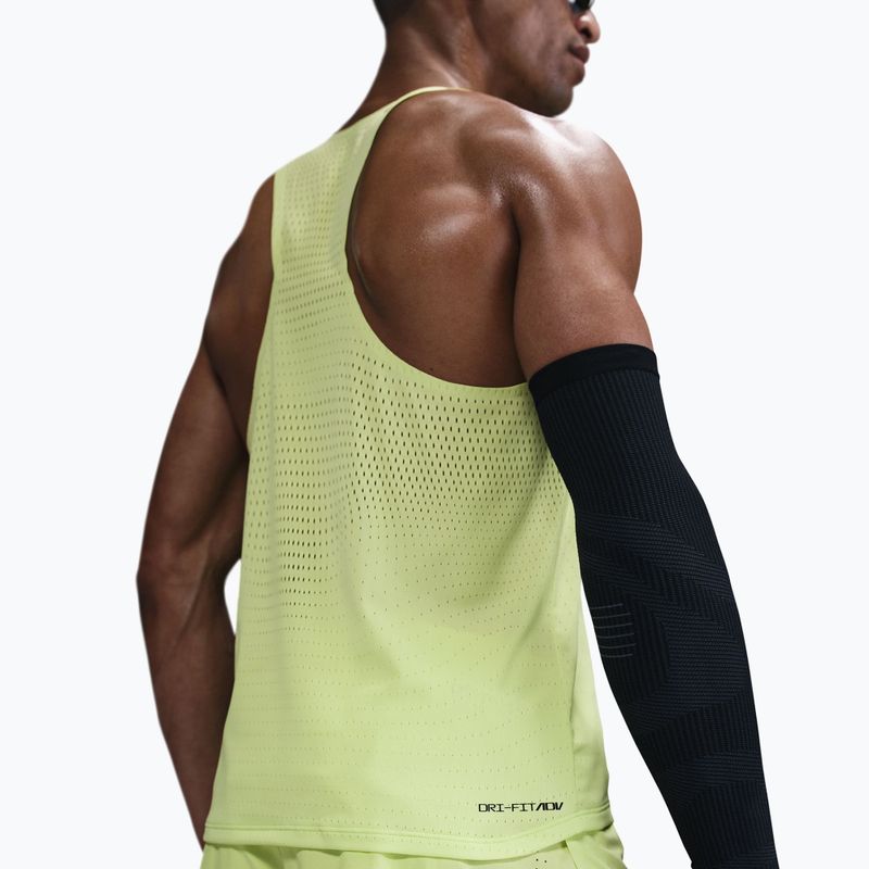 Vyriški bėgimo marškinėliai Nike AeroSwift Dri-Fit ADV light lemon twist/black 5