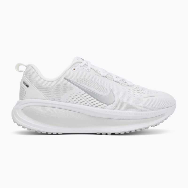 Moteriški bėgimo bateliai Nike Vomero 18 white/photon dust/metallic silver 2