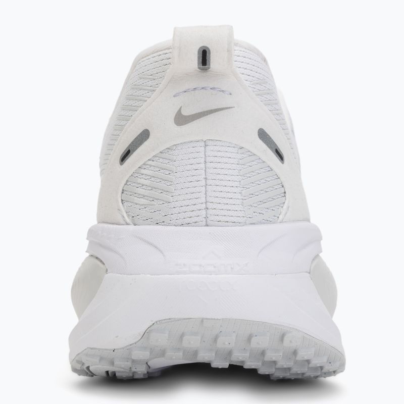 Moteriški bėgimo bateliai Nike Vomero 18 white/photon dust/metallic silver 6