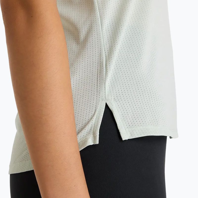 Moteriški marškinėliai New Balance Athletics clayashh 5